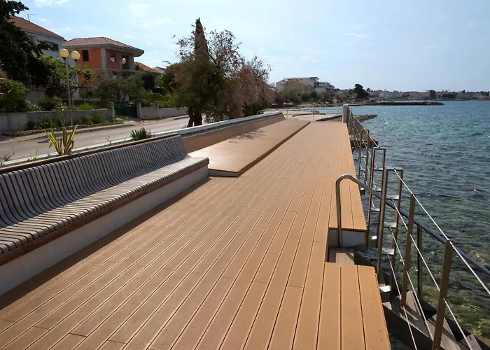 By The Sea - Diklo - 5925 *